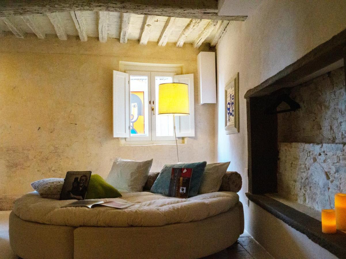 Art Suite Gallery - Tuscany - Medieval Town Close To Florence, Pisa, Lucca, Chianti Zone, Versilia Santa Maria a Monte Ngoại thất bức ảnh
