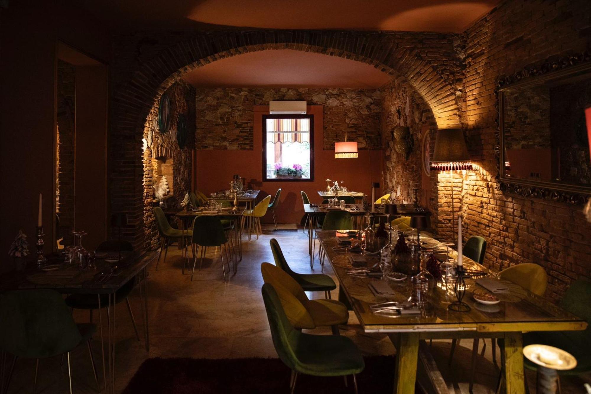 Art Suite Gallery - Tuscany - Medieval Town Close To Florence, Pisa, Lucca, Chianti Zone, Versilia Santa Maria a Monte Ngoại thất bức ảnh